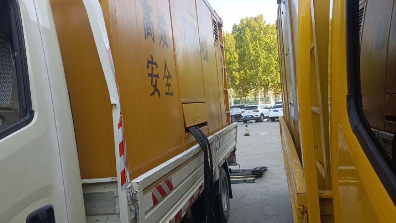 爱民如何判断柴油发电机组和UPS电源的切换时间是否符合要求？